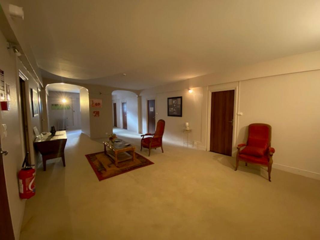 EXCLUSIVITE NORD ANGOULEME - HOTEL BAR RESTAURANT avec tout le MATERIEL