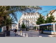 Bar pur avec terrasse  quartier étudiant rare sur Grenoble Hyper Centre