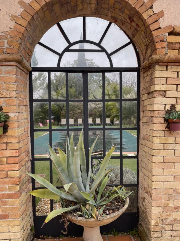 Secteur Avignon, Le Pontet - HOTEL 30 CHAMBRES, RESTAURANT ET PISCINE